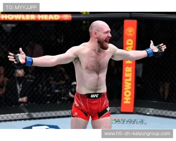 UFC拳手面目狰狞，赛后仍怒吼场馆——硬汉精神的巅峰展现